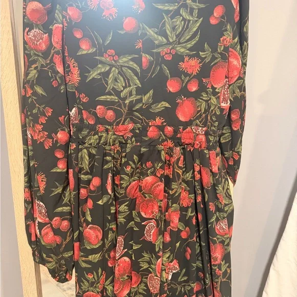 Heroine Maxi Dress in Pomegranate Print - Picture 3 of 6